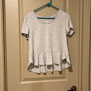 Cute gray top.